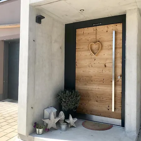 Schottenhof Walser 2 - Alleinlage Im Gruenen Mit Panoramablick شقة